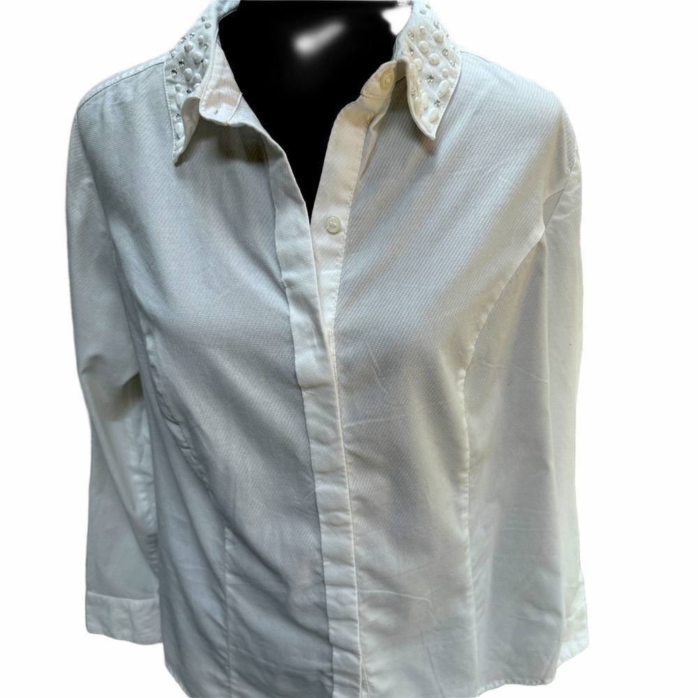 Lane Bryant Womens Button up Blouse Size 16 Long Sleeve with jeweled collar